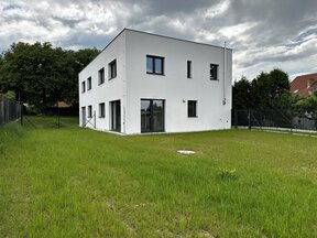 Prodej novostavby řadového domu na Včelné